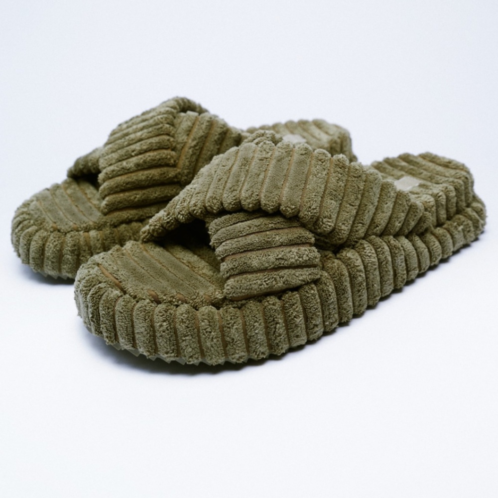 Zara khaki green terrycloth flat sandals NWT
